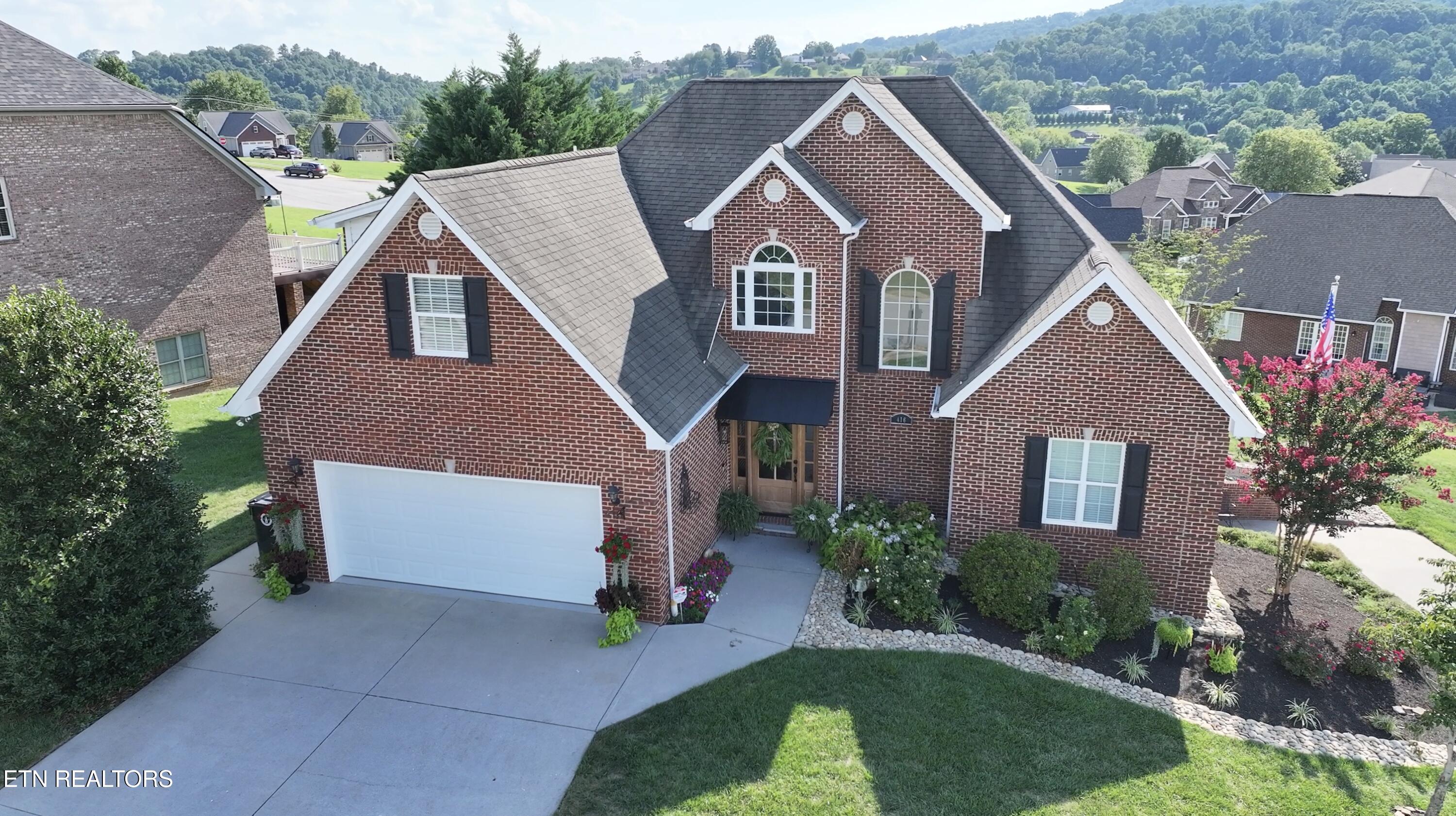 416 Kensington Drive