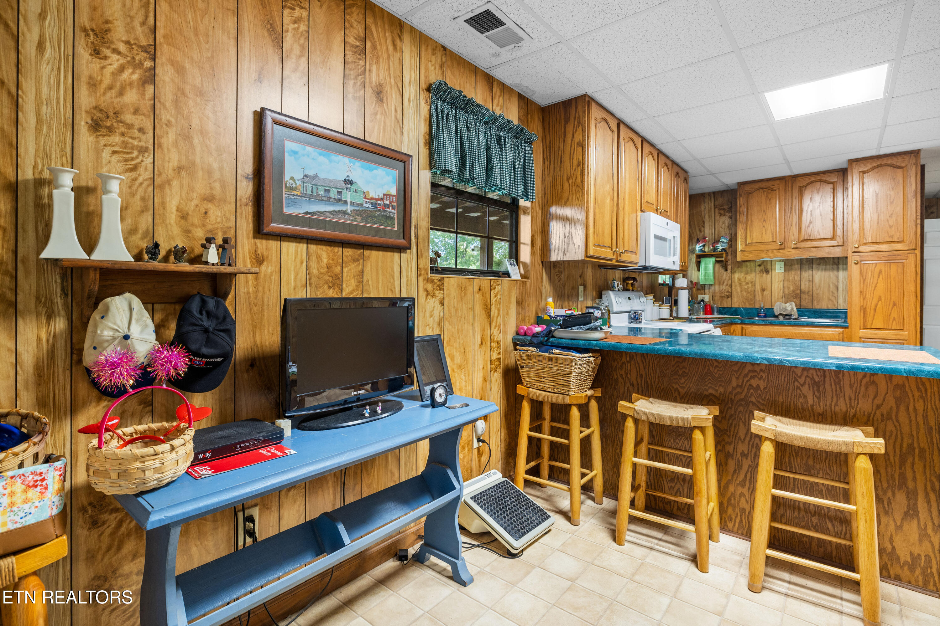 222 Cedar Pointe Lane