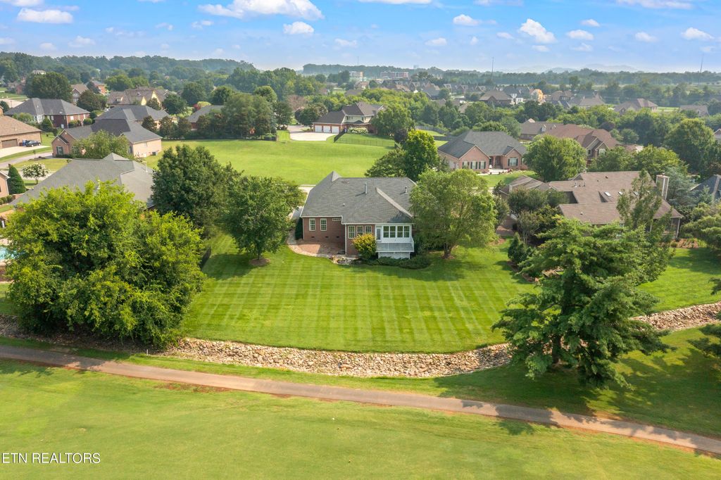 Photo of 1517 Aberdeen Drive Dr, Alcoa, TN 37701 (MLS # 1258873)