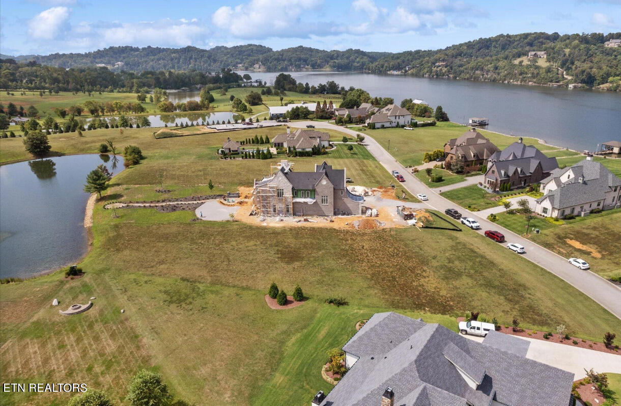 3741 Edgewater Way