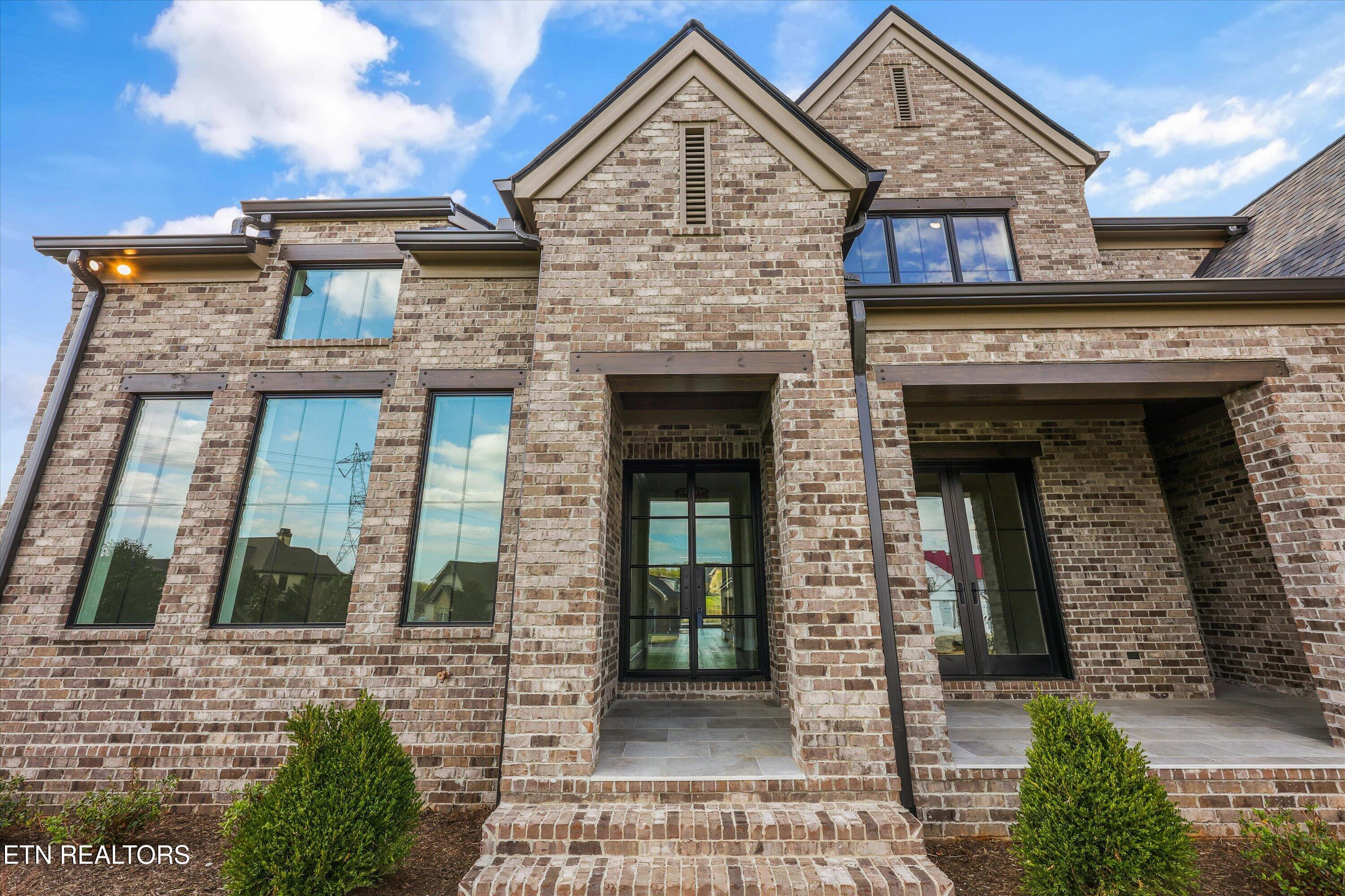 3741 Edgewater Way