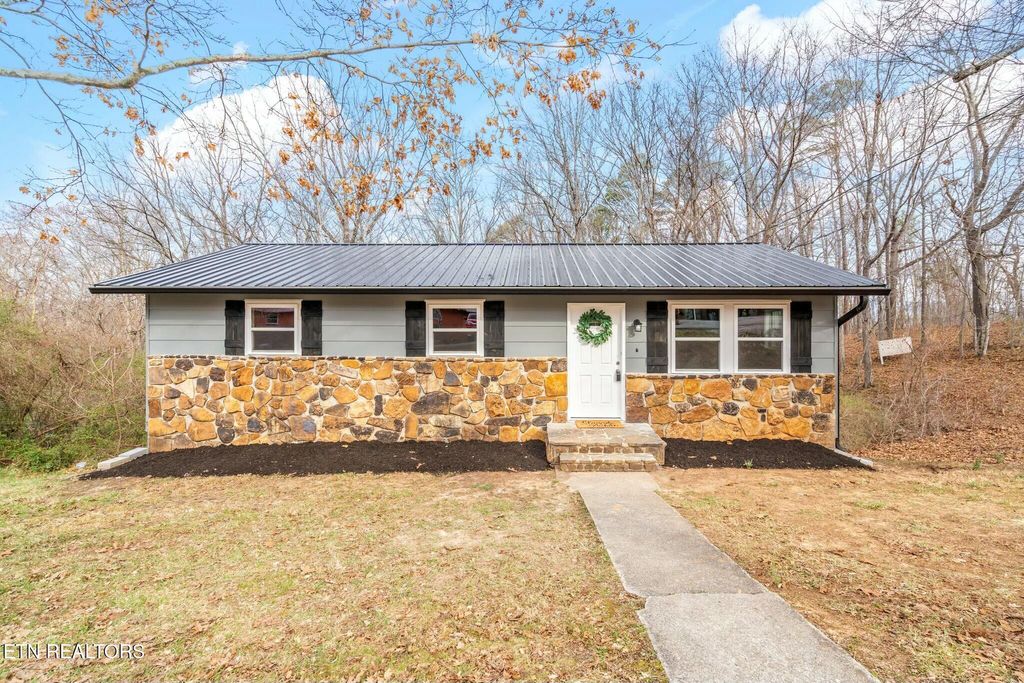 Photo of 234 Jackson Drive, Harriman, TN 37748 (MLS # 1293465)