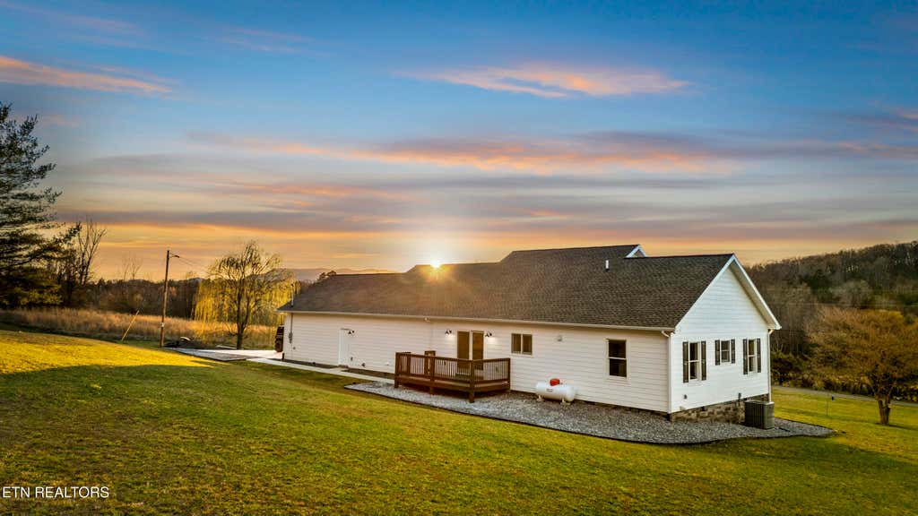 Photo of 1136 Camellia Rd, Newport, TN 37821 (MLS # 1293259)