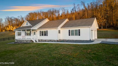 1136 Camellia Rd Newport TN 37821