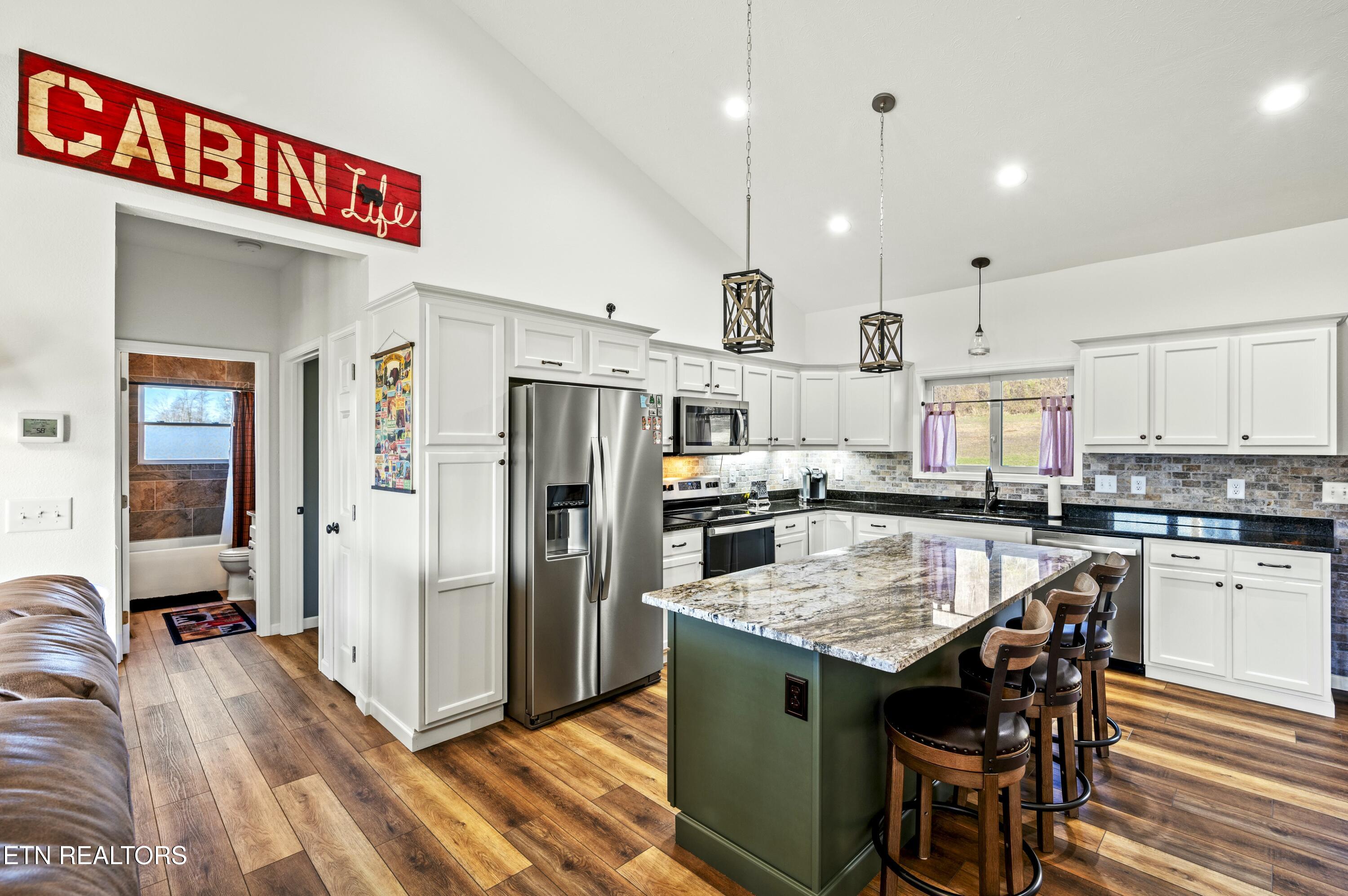 1136 Camellia Rd