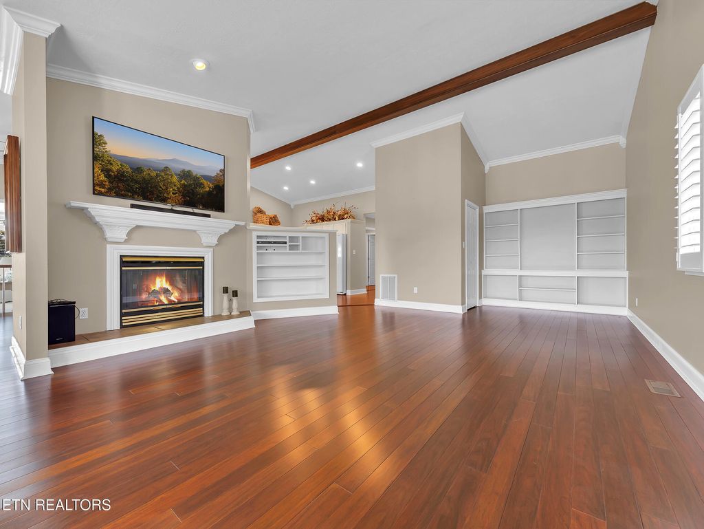 Photo of 353 Southshore Drive, Greenback, TN 37742 (MLS # 1296363)