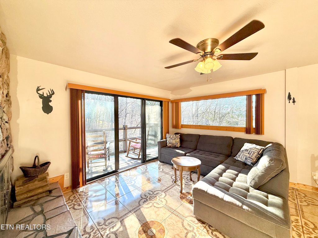 Photo of 1081 Cove Rd #914, Sevierville, TN 37876 (MLS # 1328512)