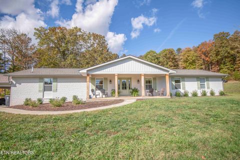 Photo of 2130 Cusick Circle, Lenoir City, TN 37772 (MLS # 1330166)