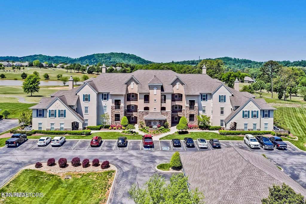Photo of 555 Rarity Bay Pkwy #101, Vonore, TN 37885 (MLS # 1247834)