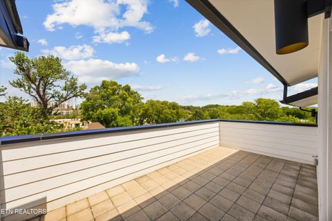 Tiny photo for 902 Phillips Ave #102, Knoxville, TN 37920 (MLS # 1338072)