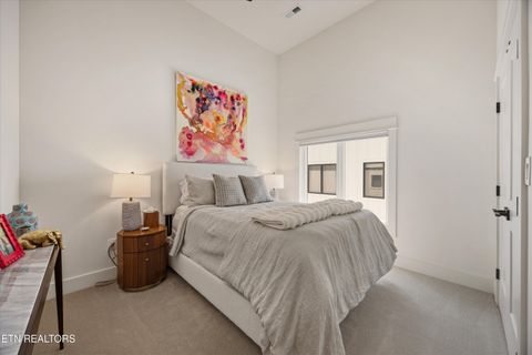 Tiny photo for 902 Phillips Ave #102, Knoxville, TN 37920 (MLS # 1338072)