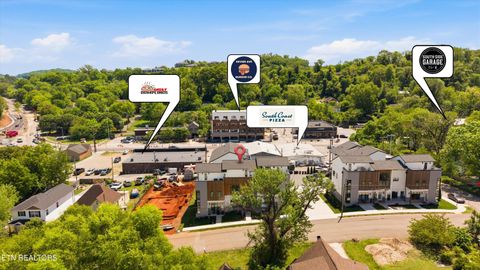 Tiny photo for 902 Phillips Ave #102, Knoxville, TN 37920 (MLS # 1338072)