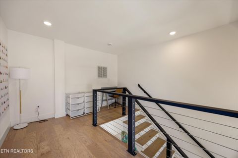 Tiny photo for 902 Phillips Ave #102, Knoxville, TN 37920 (MLS # 1338072)