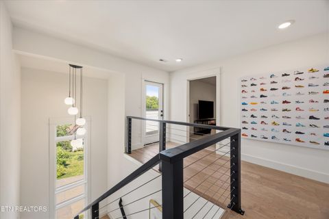 Tiny photo for 902 Phillips Ave #102, Knoxville, TN 37920 (MLS # 1338072)