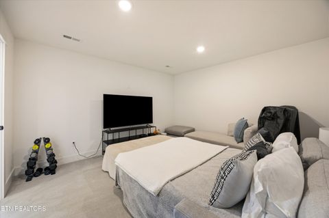 Tiny photo for 902 Phillips Ave #102, Knoxville, TN 37920 (MLS # 1338072)