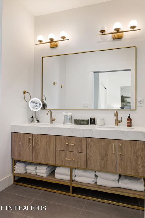 Tiny photo for 902 Phillips Ave #102, Knoxville, TN 37920 (MLS # 1338072)