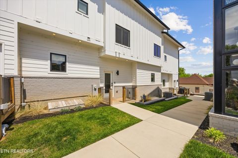 Tiny photo for 902 Phillips Ave #102, Knoxville, TN 37920 (MLS # 1338072)