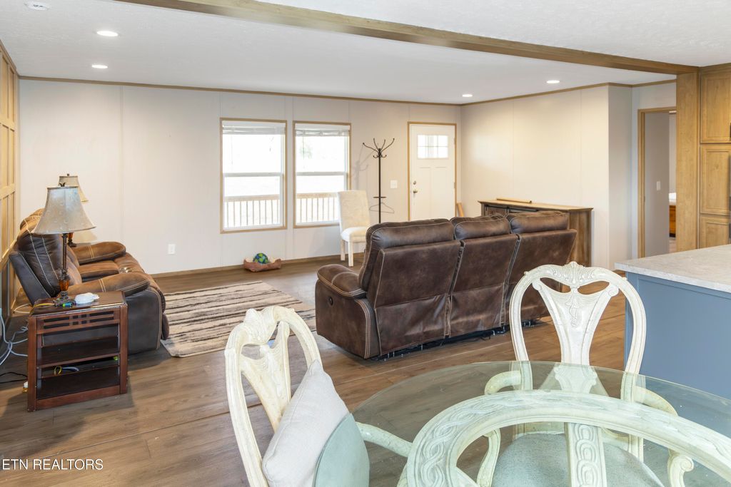 Photo of 700 Elaine Drive, Tazewell, TN 37879 (MLS # 1283190)