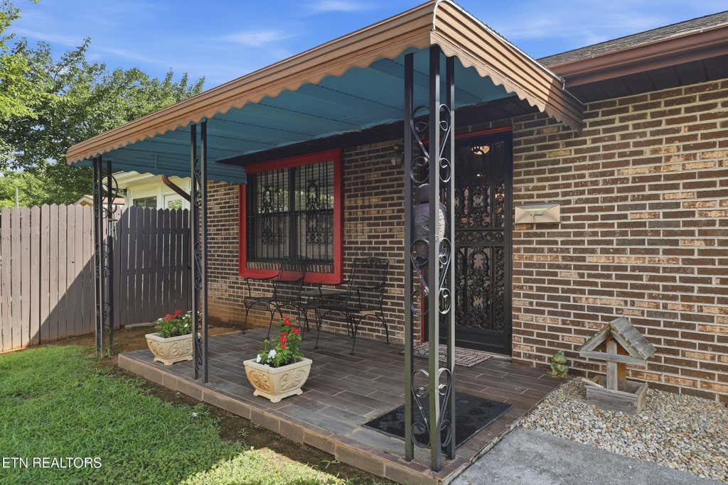 Photo of 3205 Lansing Ave, Knoxville, TN 37914 (MLS # 1348568)