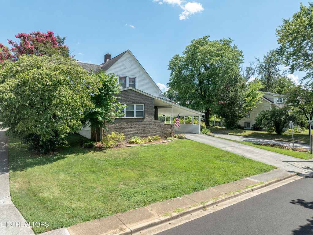 Photo of 285 Telford St, Alcoa, TN 37701 (MLS # 1297562)