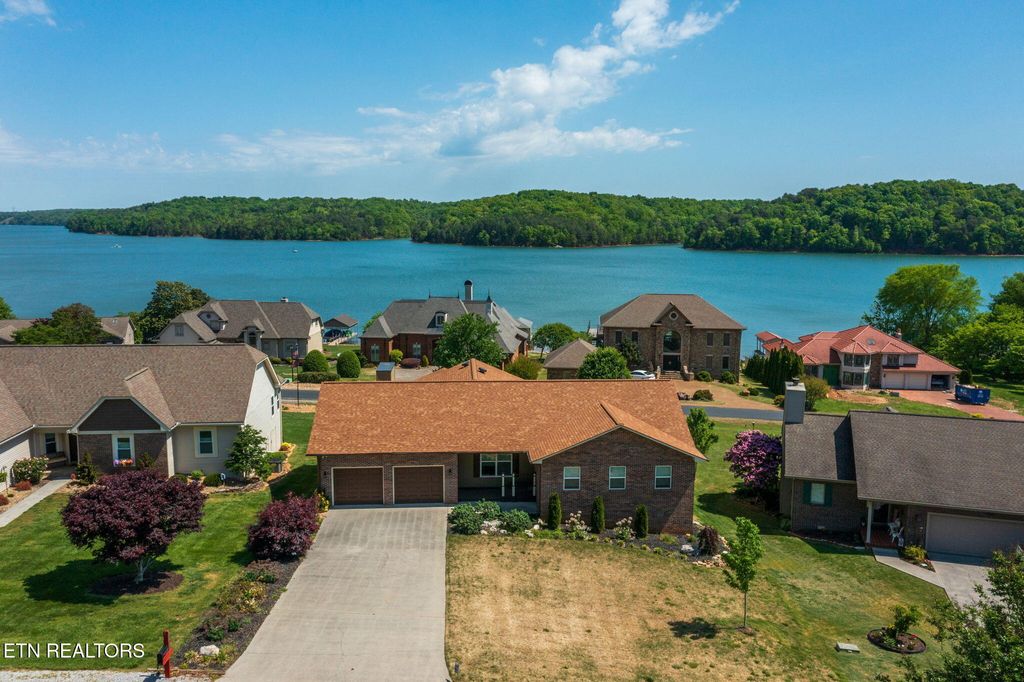 Photo of 309 Chuniloti Circle, Loudon, TN 37774 (MLS # 1327522)
