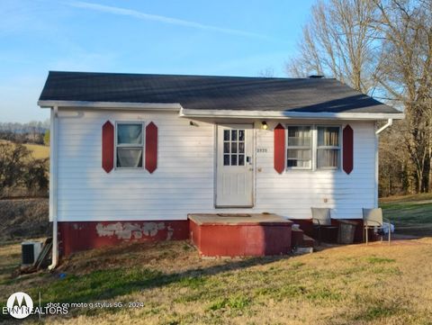 Photo of 2920 W Old Andrew Johnson Hwy Hwy, Strawberry Plains, TN 37871 (MLS # 1325724)