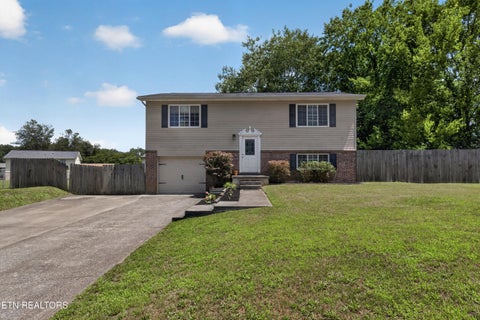 Photo of 10004 Branchview Drive, Knoxville, TN 37932 (MLS # 1347353)