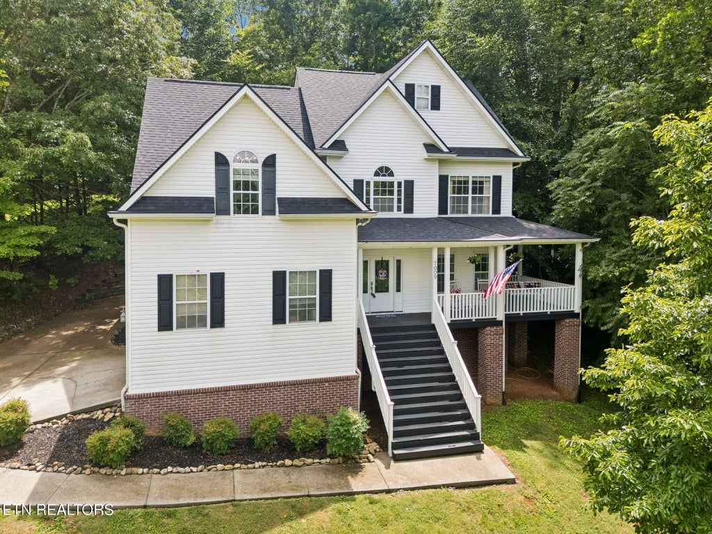 Photo of 7009 Woodington Court, Knoxville, TN 37921 (MLS # 1344065)