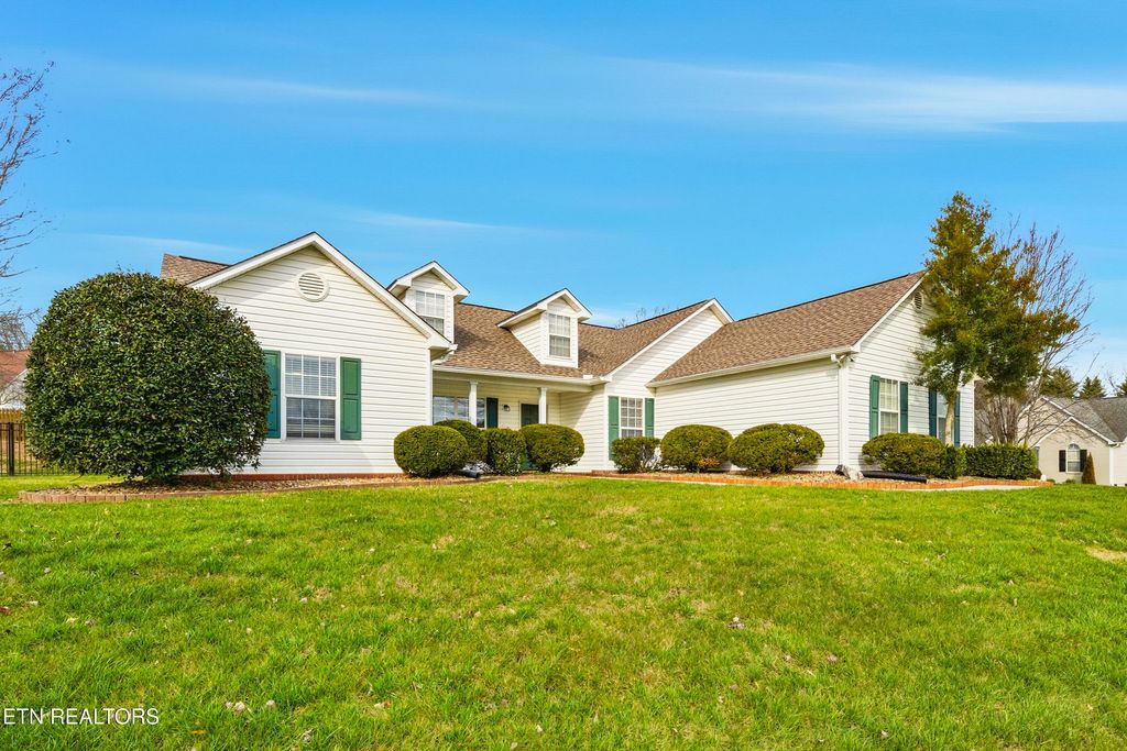 Photo of 1922 Wayside Rd, Knoxville, TN 37931 (MLS # 1326915)