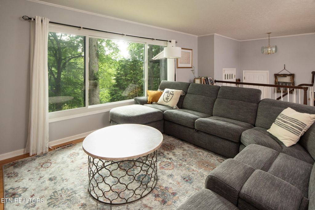 Photo of 730 Poplar Creek Rd, Oliver Springs, TN 37840 (MLS # 1270126)