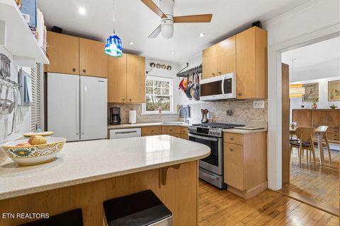 Tiny photo for 5526 Woodburn Drive, Knoxville, TN 37919 (MLS # 1337312)