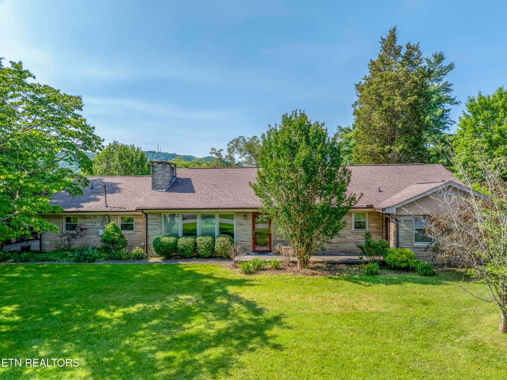 Photo of 2020 N Economy rd Rd, Morristown, TN 37814 (MLS # 1303785)