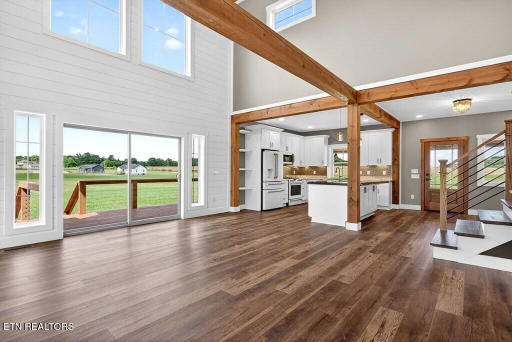 169 Cattlemans Drive