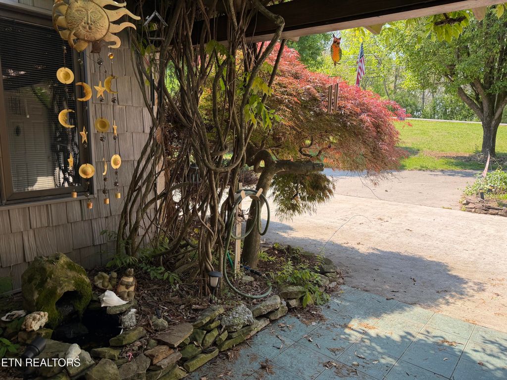 Photo of 5995 Beals Chapel Rd, Lenoir City, TN 37772 (MLS # 1336114)