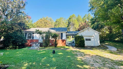 Photo of 805 Metler Drive, Knoxville, TN 37912 (MLS # 1353297)