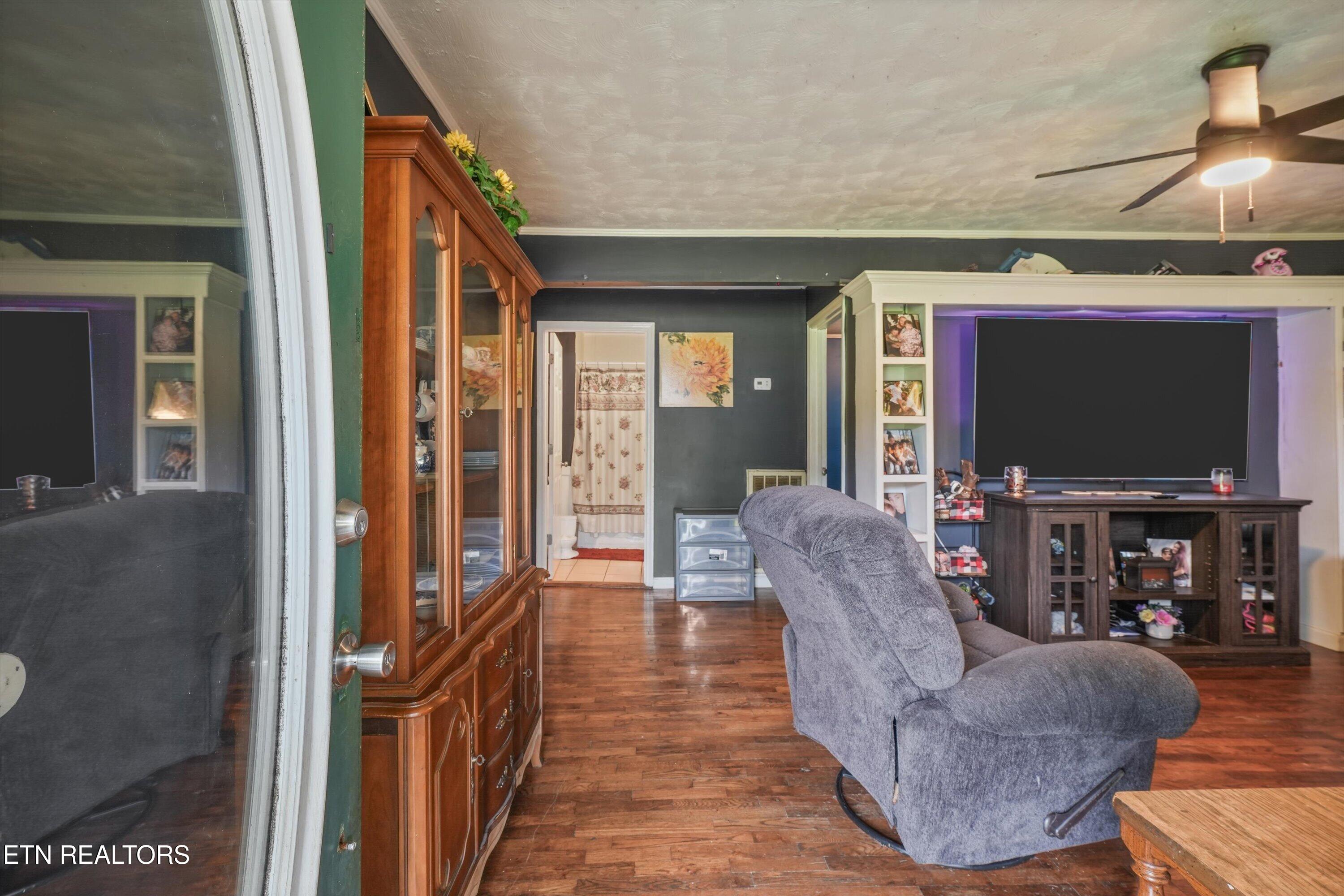 3306 Highway 411