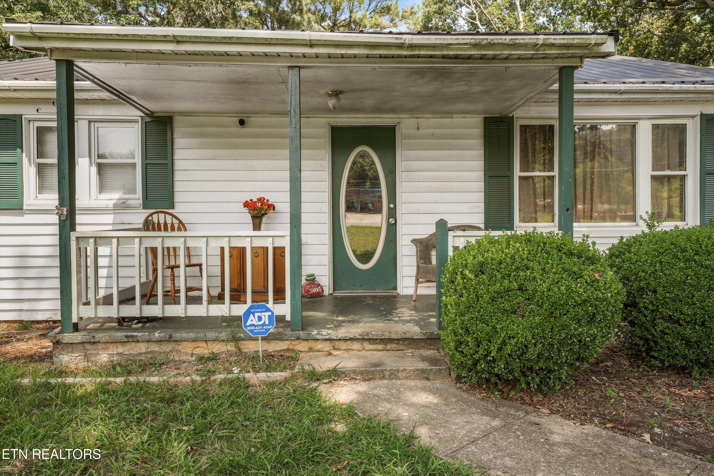 3306 Highway 411