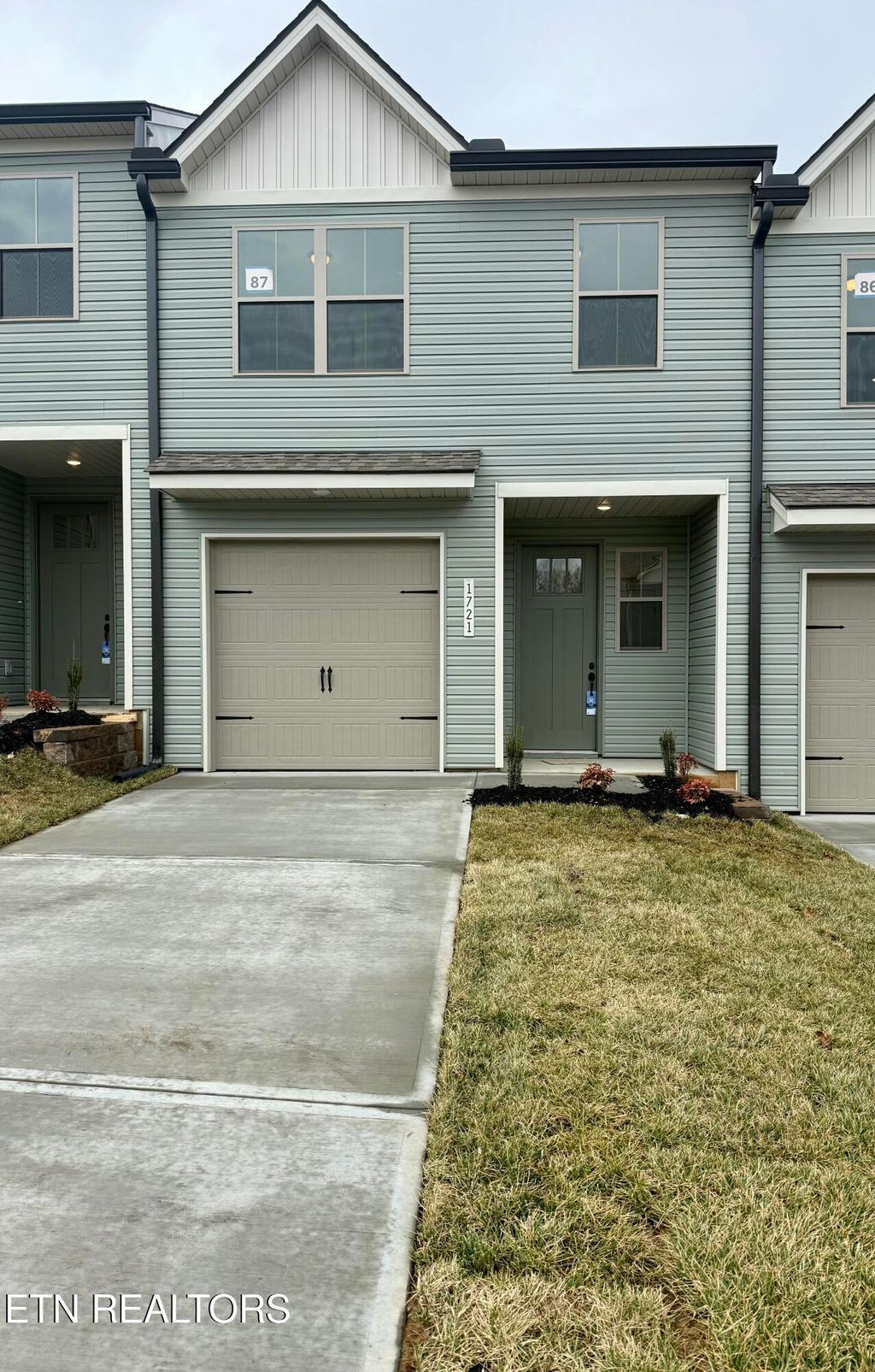 Photo of 1721 Bennett Village Drive, Maryville, TN 37804 (MLS # 1329920)