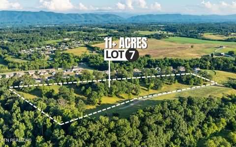 Photo of 836 Franklin Crossing, Maryville, TN 37804 (MLS # 1328445)