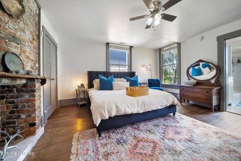 Tiny photo for 808 N 4th Ave, Knoxville, TN 37917 (MLS # 1306691)