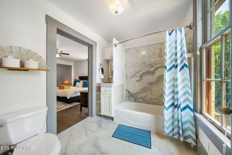 Tiny photo for 808 N 4th Ave, Knoxville, TN 37917 (MLS # 1306691)