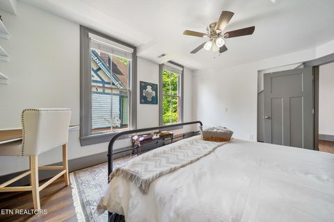 Tiny photo for 808 N 4th Ave, Knoxville, TN 37917 (MLS # 1306691)