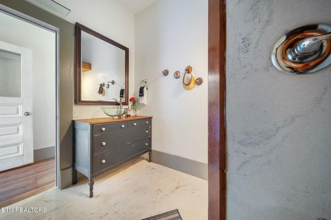 Tiny photo for 808 N 4th Ave, Knoxville, TN 37917 (MLS # 1306691)