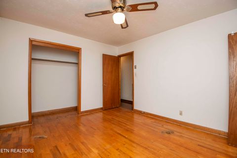 Tiny photo for 5814 Blossom Rd, Knoxville, TN 37912 (MLS # 1332660)