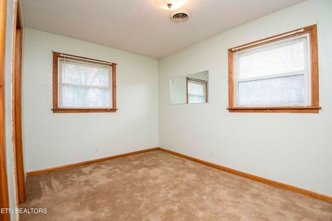 Tiny photo for 5814 Blossom Rd, Knoxville, TN 37912 (MLS # 1332660)