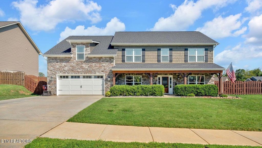 Photo of 1020 Aspen Glen Drive, Alcoa, TN 37701 (MLS # 1312374)