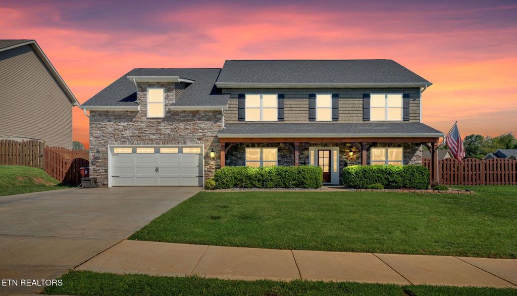 Photo of 1020 Aspen Glen Drive, Alcoa, TN 37701 (MLS # 1312374)