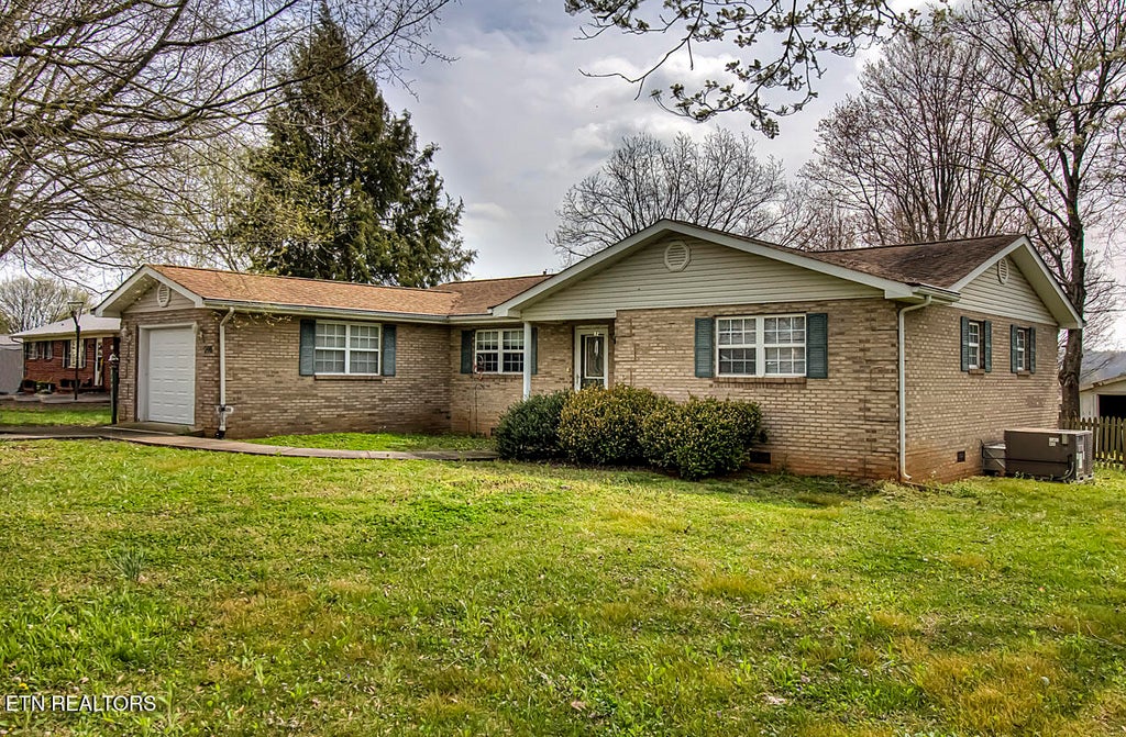 Photo of 248 Ridgecrest Drive, Madisonville, TN 37354 (MLS # 1357869)