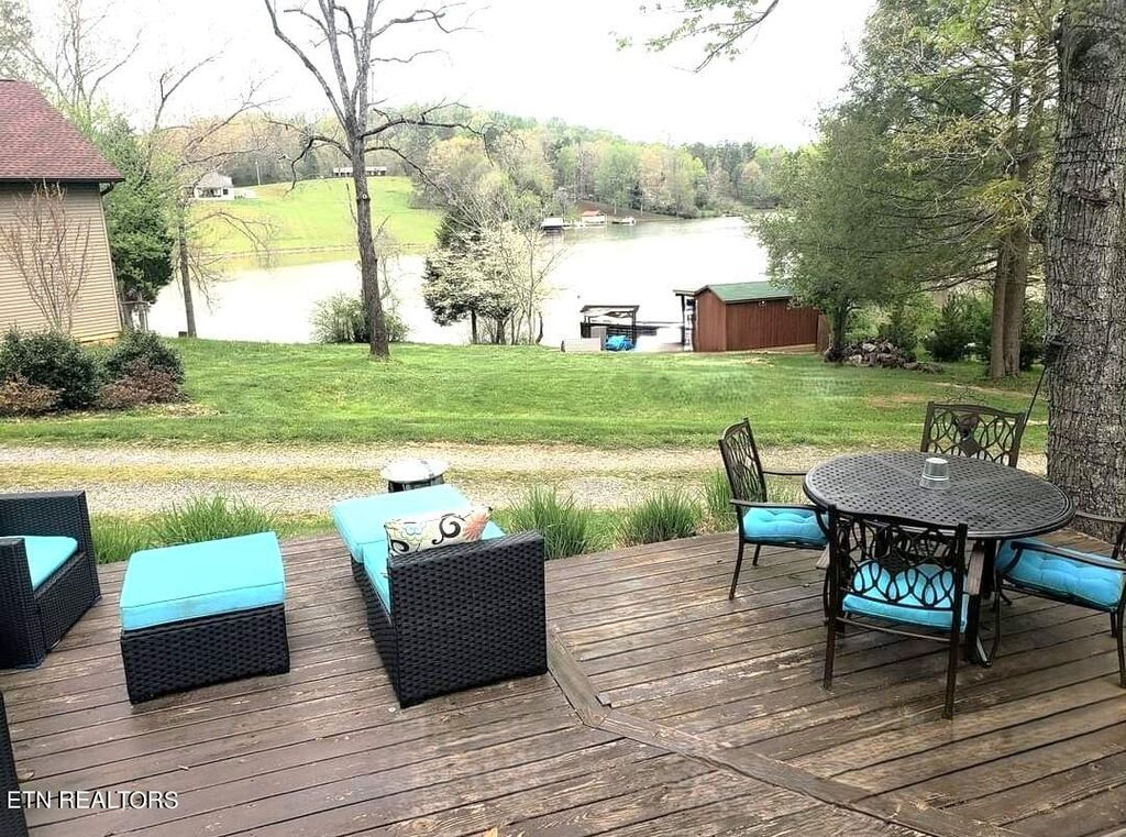 Photo of 3082 Little Dug Gap Rd, Louisville, TN 37777 (MLS # 1259161)