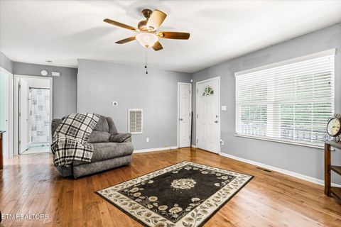 Tiny photo for 143 S Walden Drive, Harriman, TN 37748 (MLS # 1316441)